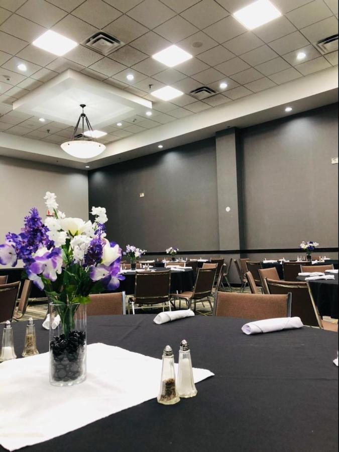 Holiday Inn Phoenix-Mesa Chandler By Ihg Exterior photo