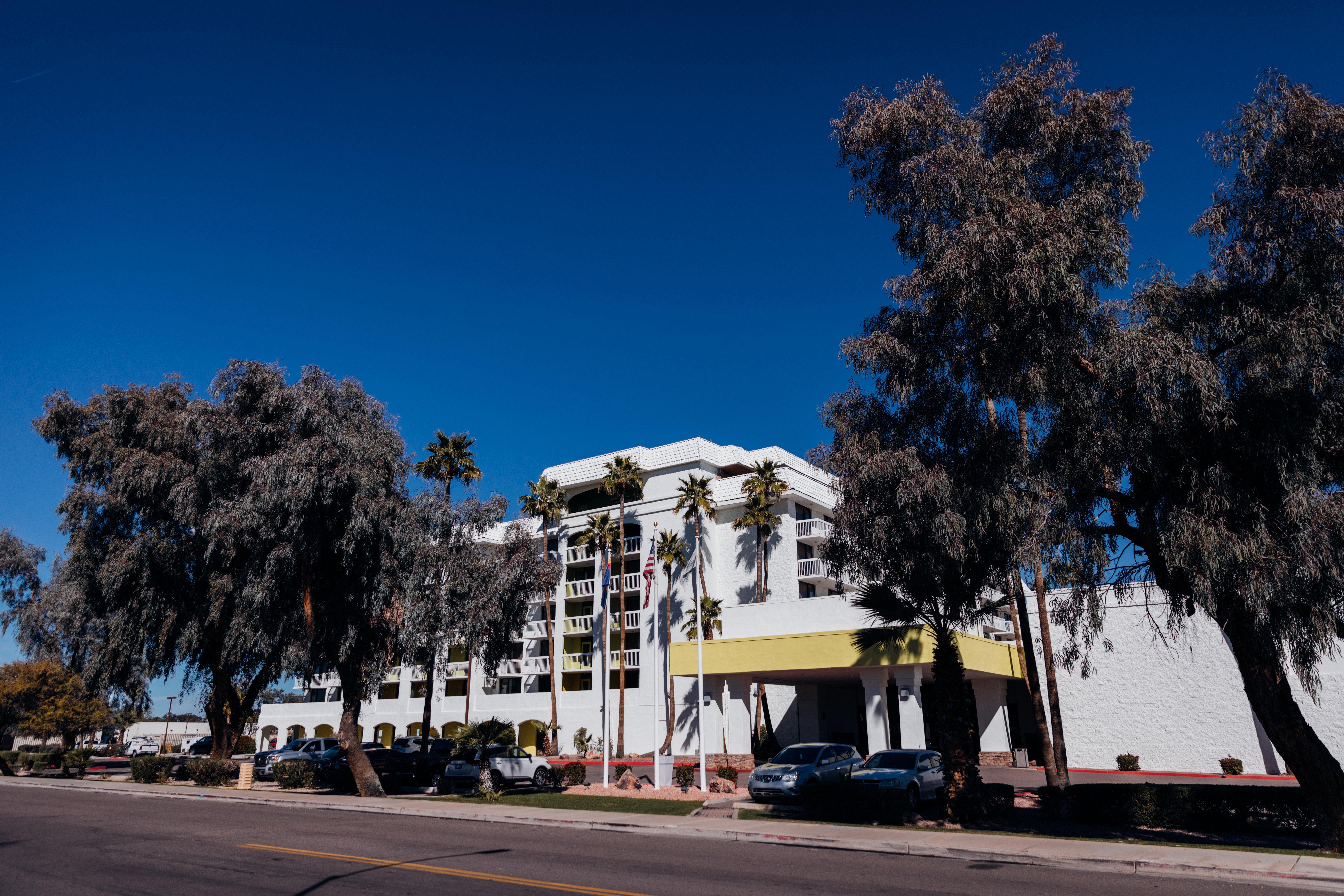Holiday Inn Phoenix-Mesa Chandler By Ihg Exterior photo